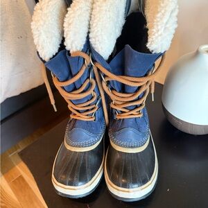 Sorel Blue and Tan Winter Boots